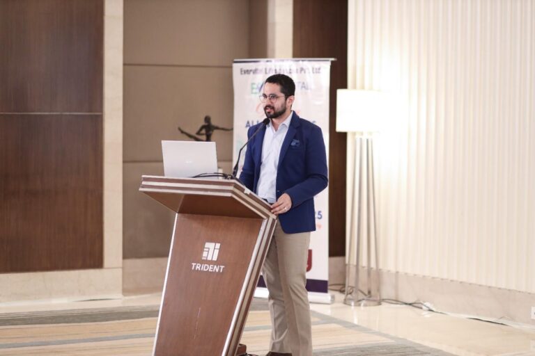 MedFluence: Doctors' Guide to Social Media Mastery